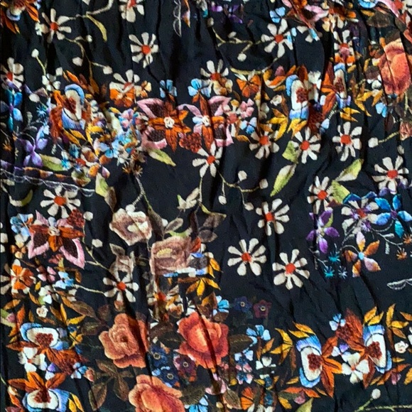 Top - Picture 2 of 3